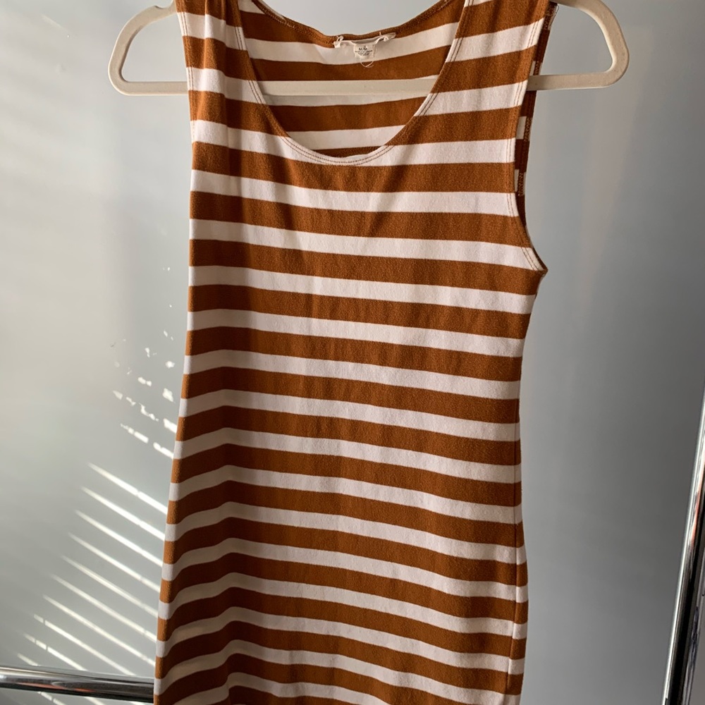 Stripped tan/white dress